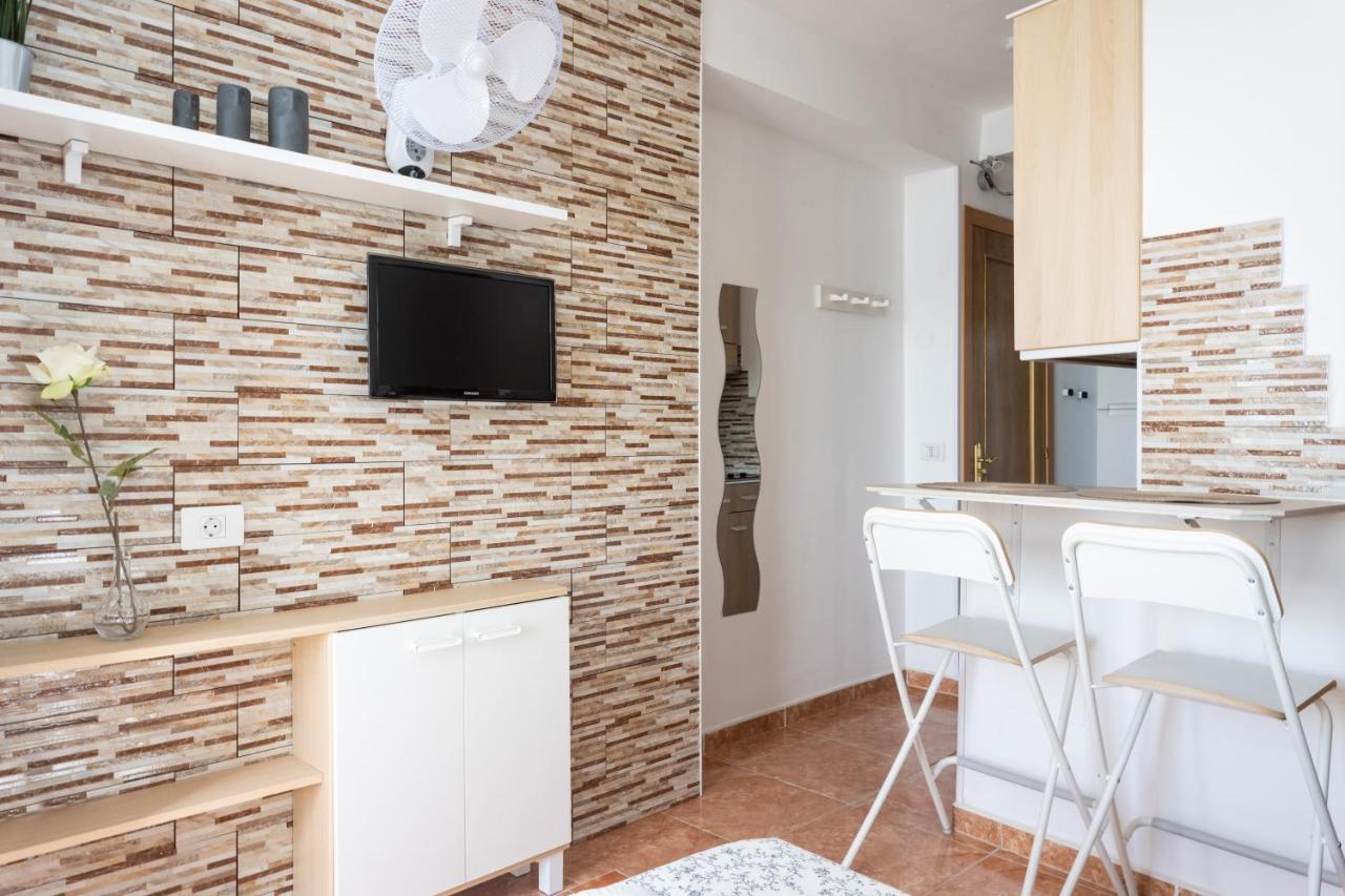 Apartamentos Ohana - Edificio Tonillo لوس كريستيانوس المظهر الخارجي الصورة