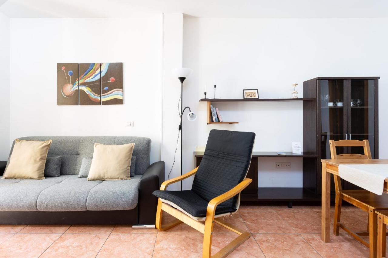 Apartamentos Ohana - Edificio Tonillo لوس كريستيانوس المظهر الخارجي الصورة